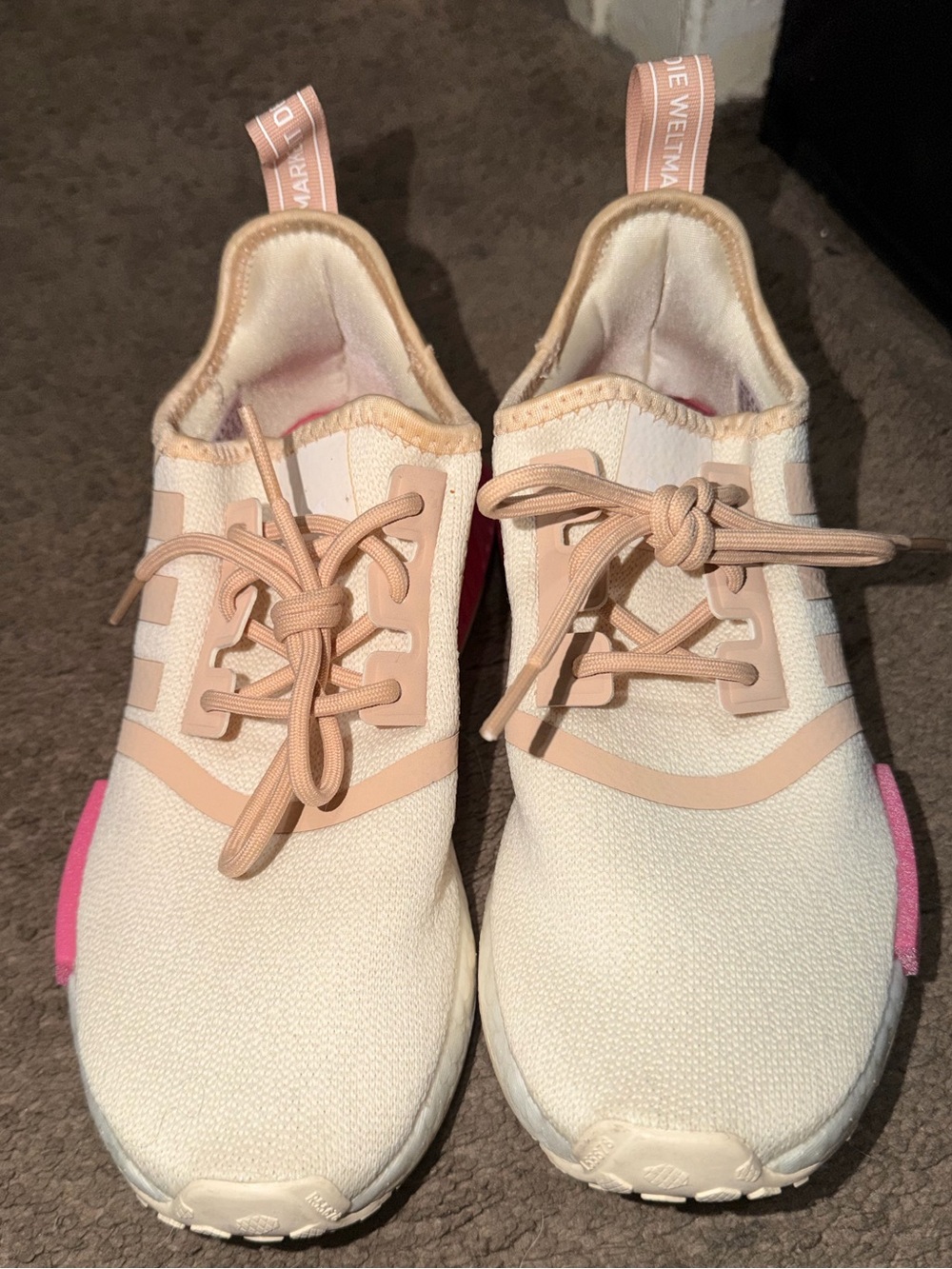 Women’s pink adidas - Picture 2 of 3